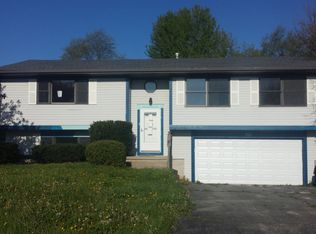 154 Columbia St NW, Poplar Grove, IL 61065