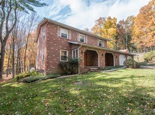1050 Sheffield Rd, Shavertown, PA 18708