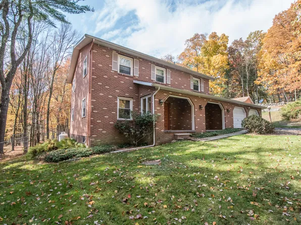 1050 Sheffield Rd, Shavertown, PA 18708