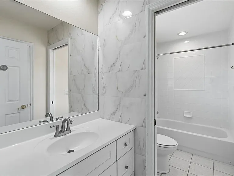 8310 Tivoli Dr — Photo 27