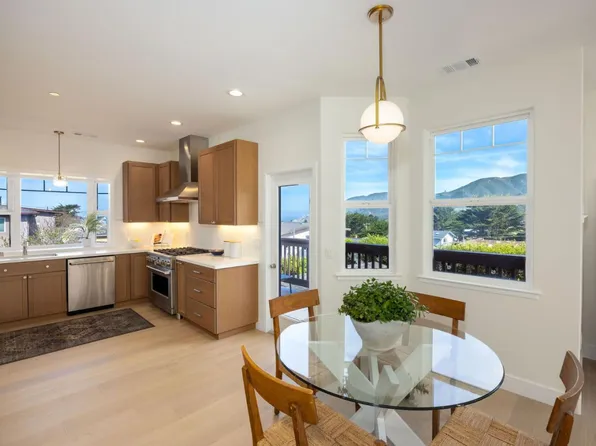 525 5th St, Montara, CA 94037