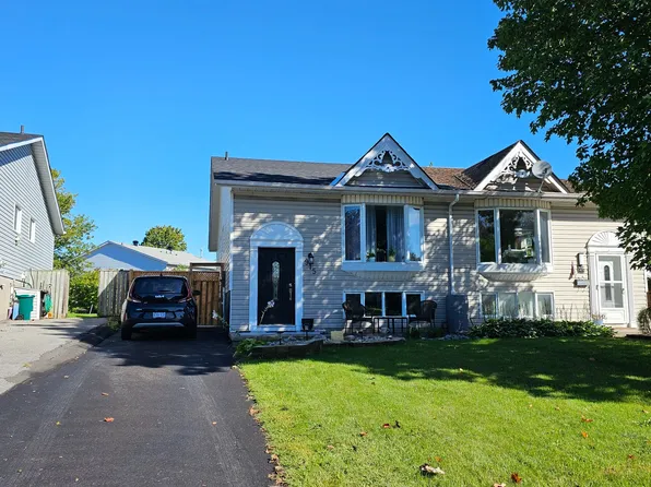 915 Warburton Cres, Kingston, ON K7M 8L3