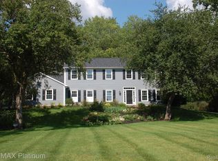 4241 Augusta Ct, Howell, MI 48843