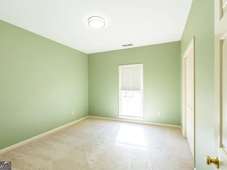 612 Redbud Ln — Photo 51
