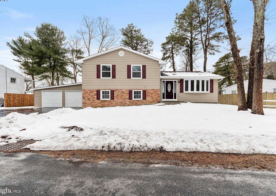 1st image of 10 Tensaw Dr