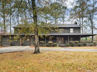 2735 Rivercliff Rd, Fayetteville, NC 28301