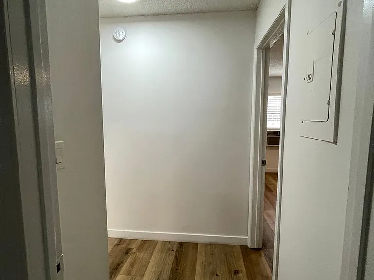 20353 Saticoy St — Photo 22