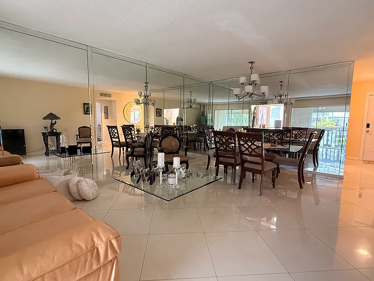 219 NE 14th Ave #207 — Photo 3