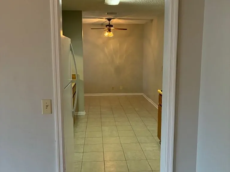 114 N Woodvalley Dr — Photo 9