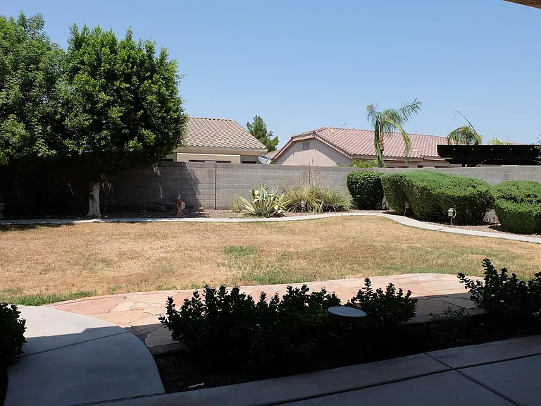 2120 E Flintlock Way — Photo 6