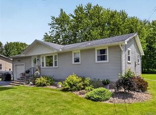 8770 Weaver Rd, Brewerton, NY 13029