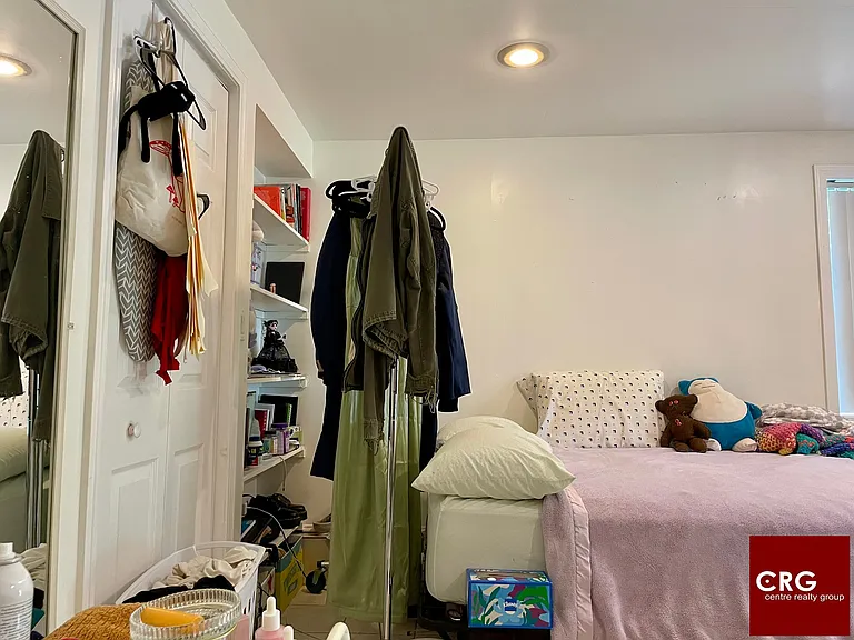 122 Westbourne Ter #B — Photo 4
