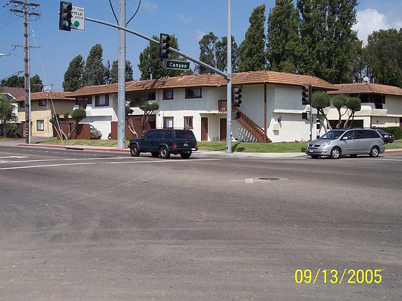 building exterior fourplex view