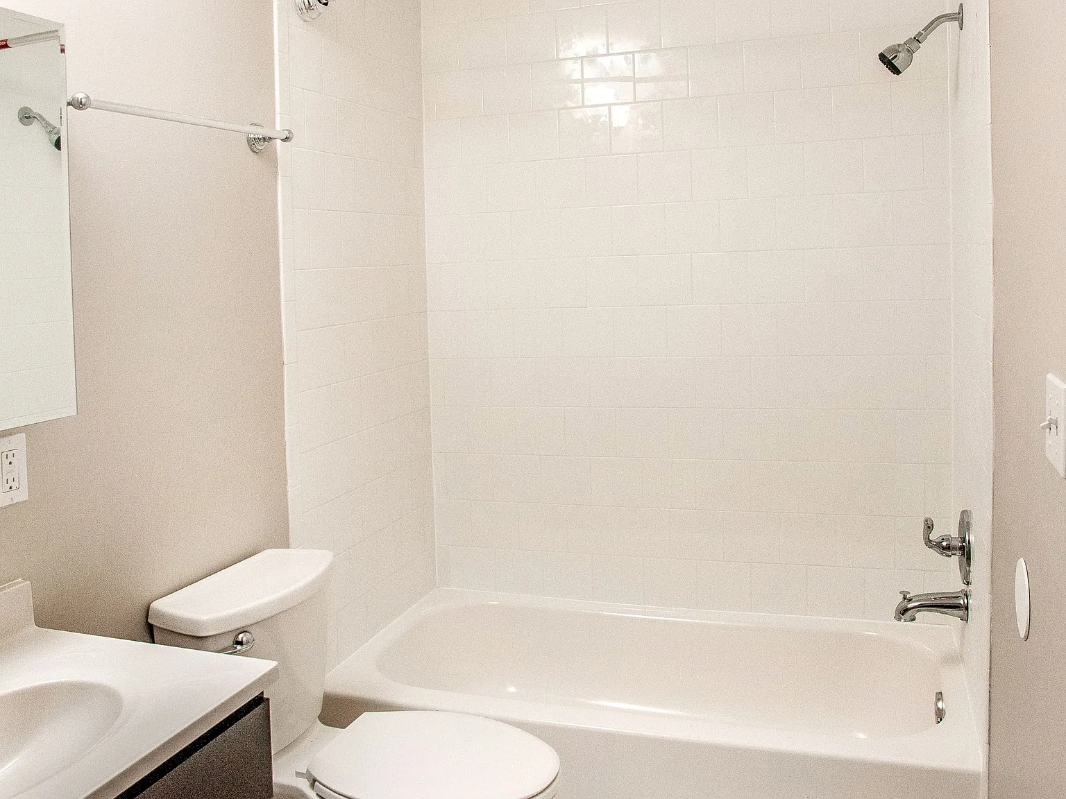 Summit Place Apartments — Photo 4