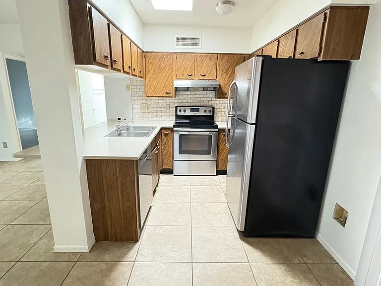8838 E Arbor St — Photo 6