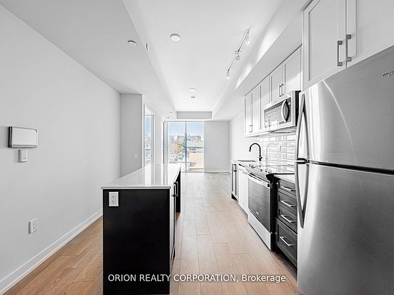 4th image of 201 Brock St S #221