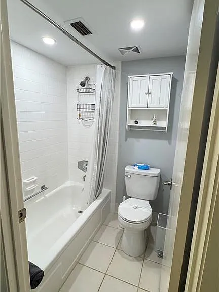 600 Valley Stream Dr #F6 — Photo 6