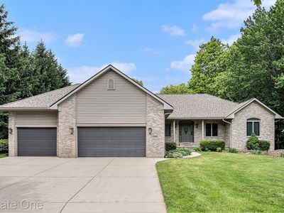 5305 Fern Dr, Fenton, MI, 48430
