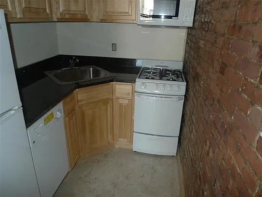 Rented by Guidance Realty Corp. | media 36