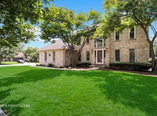 2585 Thornley Ct, Aurora, IL