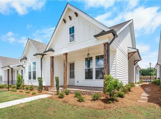 1036 Eastman Ct, Hoschton, GA 30548