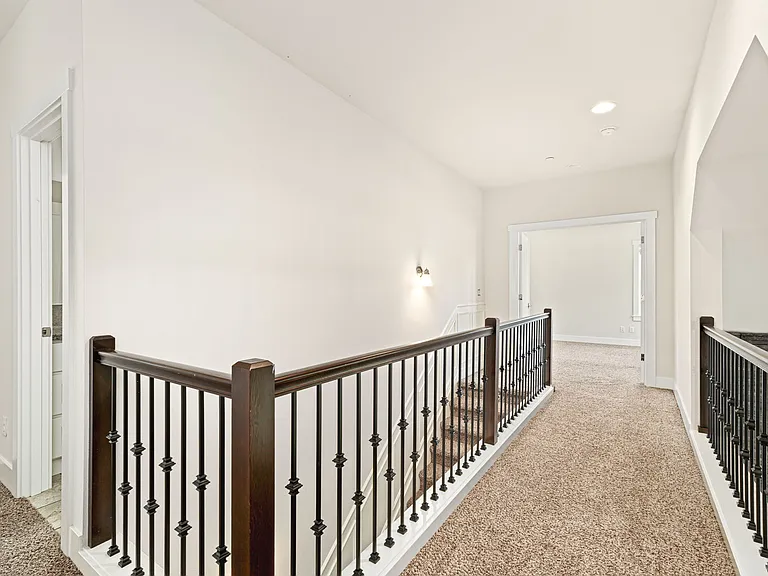 7663 S 132nd St — Photo 14