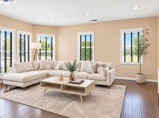 3710 Smith St, Union City, CA 94587