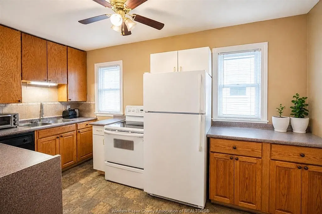 3 bed, $1,950 — Photo 4