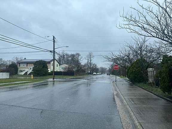 4th image of 440 6th St