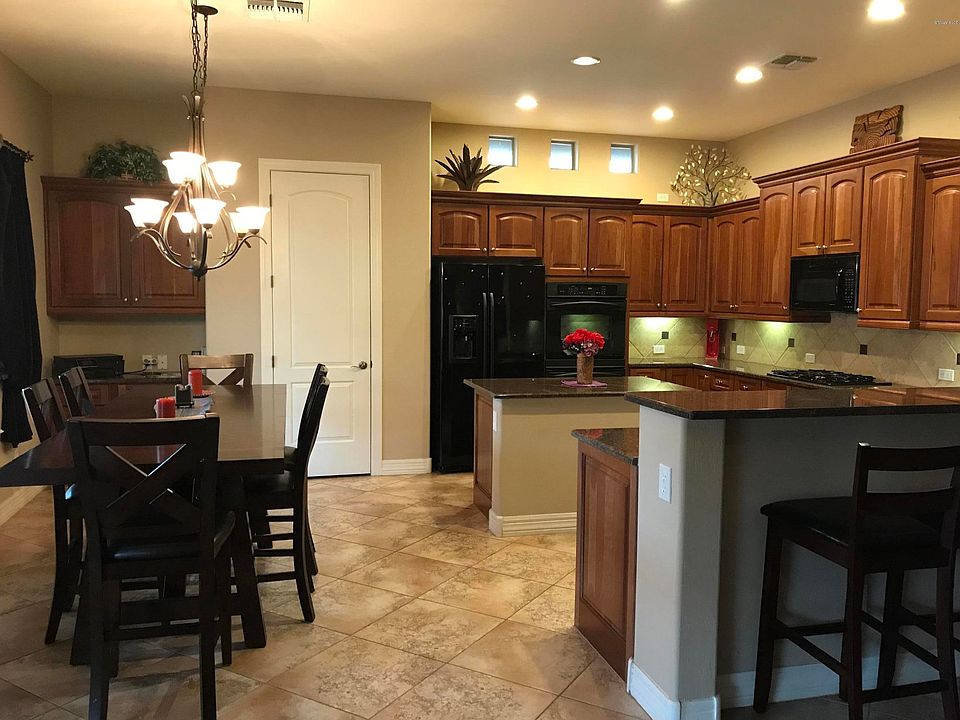2nd image of 3140 E Eleana Ln