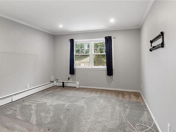 2nd image of 36 Lincoln Ave #2