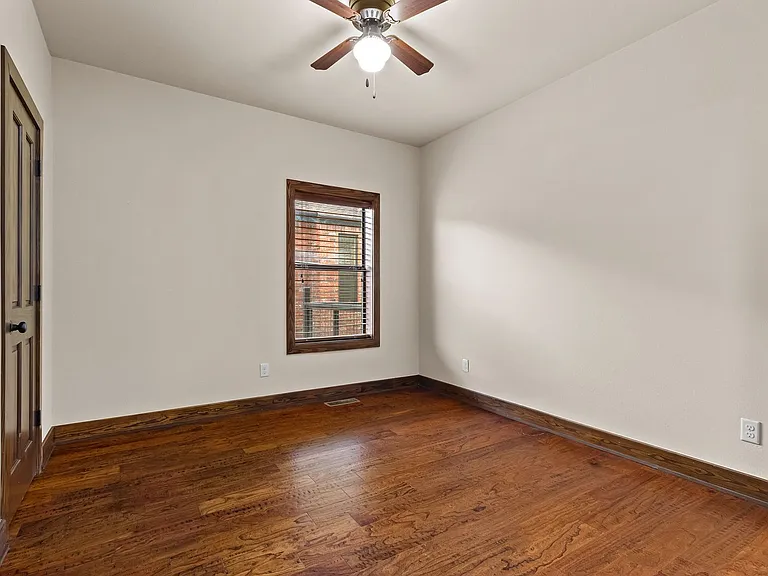 1789 N Best Friend Ln — Photo 20
