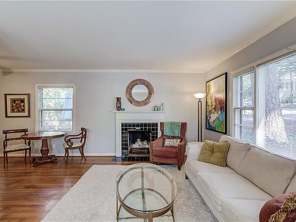5th image of 800 Piedmont Way NE