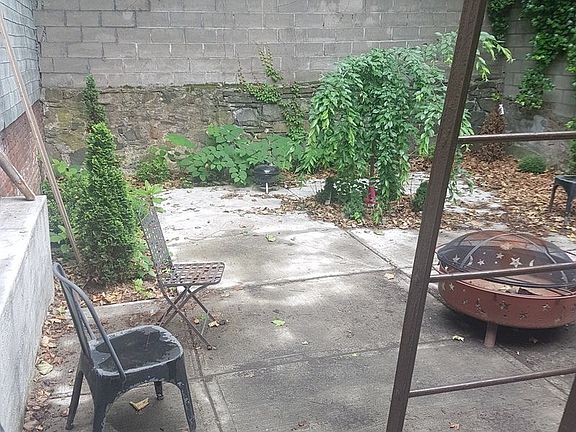 4th image of 518 Grand St APT 2L