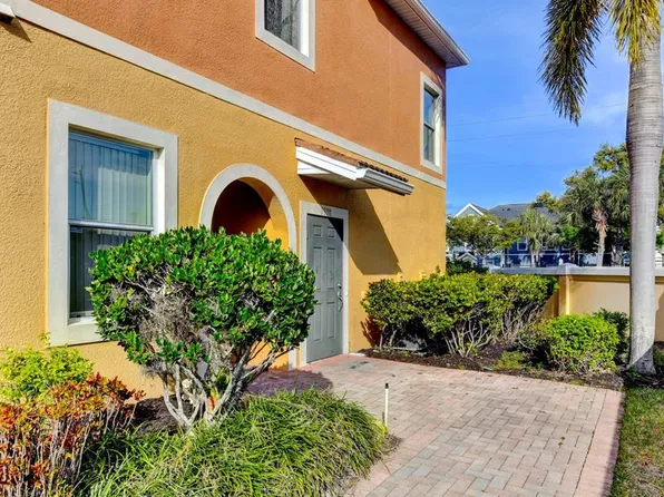 7998 Moonstone Dr #2-204, Sarasota, FL 34233
