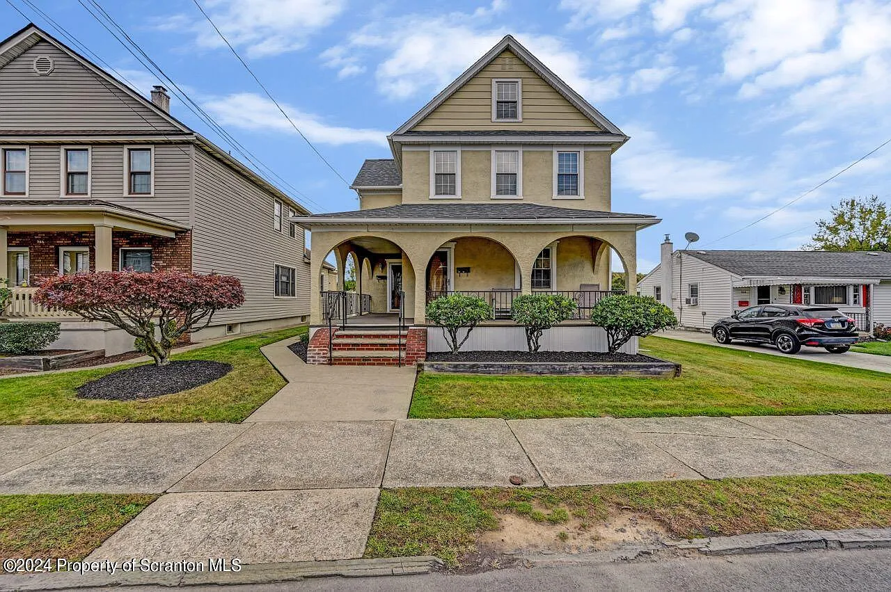 2 bed, 1.0 bath, 800 sqft, $1,000 — Photo 1
