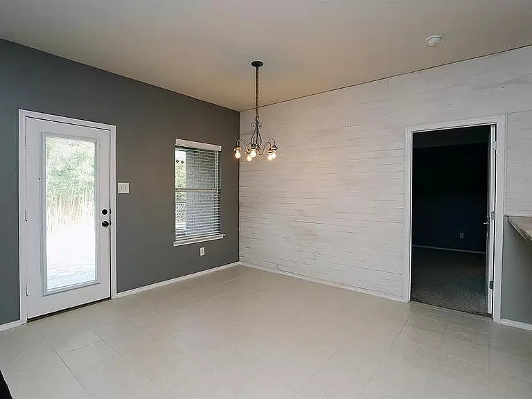 3623 Spring Run Ln — Photo 11