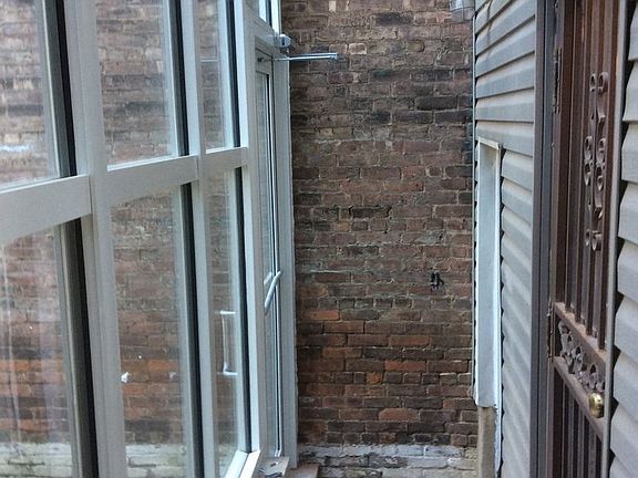4th image of 280 Humboldt St #1