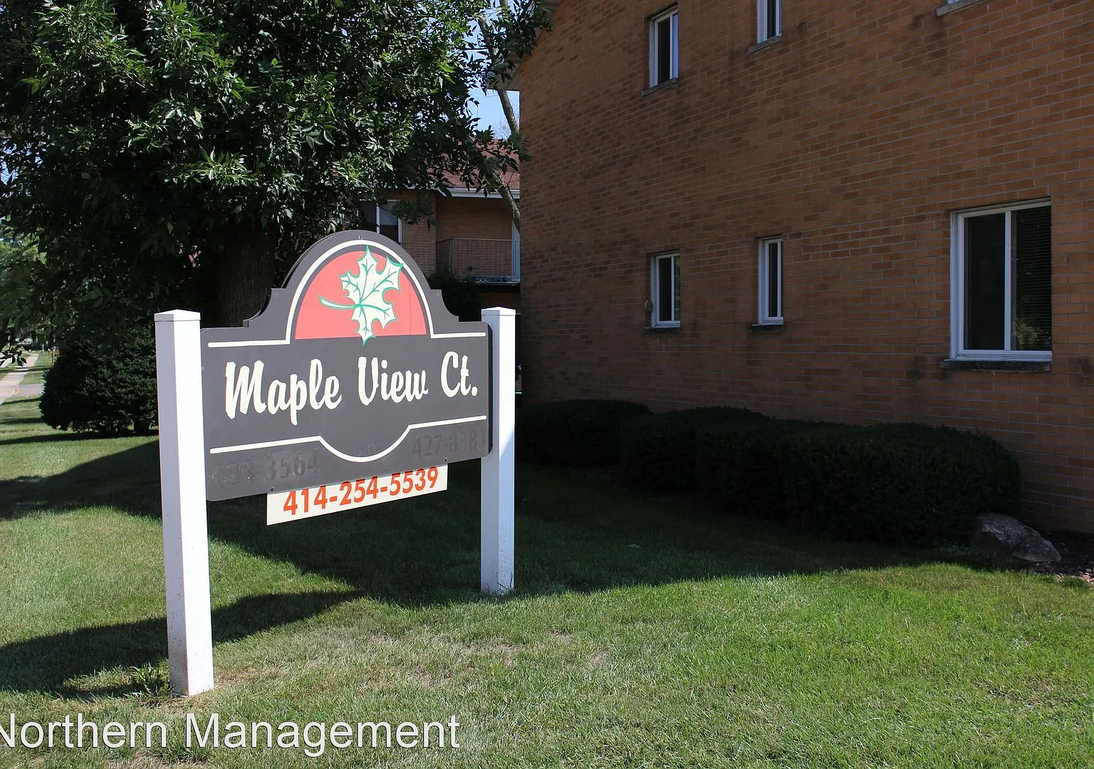 Maple View — Photo 2