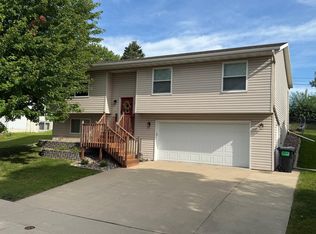 3065 Rose Heights Dr SE, Rochester, MN 55904