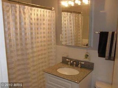 5th image of 10501 Montrose Ave #10501