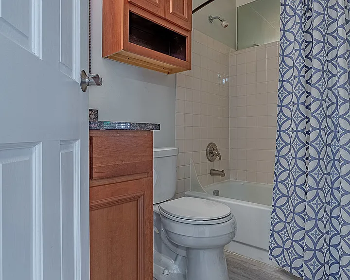 1303 Wyndham Dr #D-107 — Photo 9