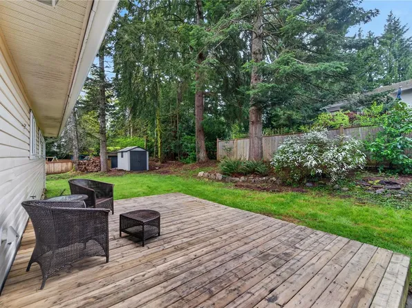 6741 Helgesen Rd, Sooke, BC V9Z 0V6