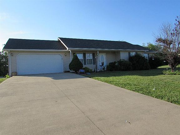 2nd image of 427 Canterbury Dr