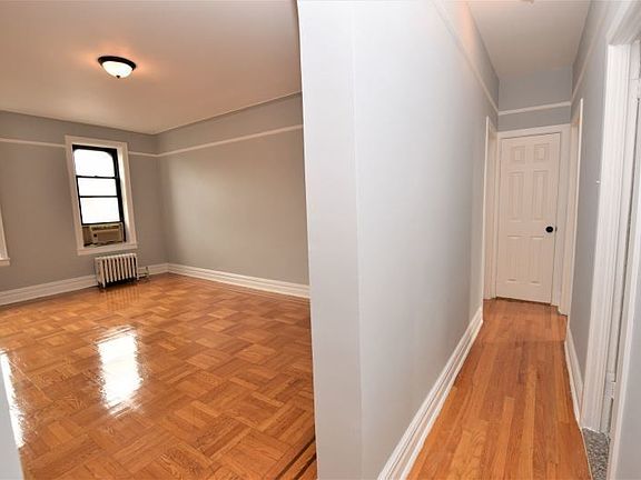 4th image of 43-30 46th St #T6