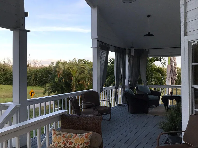 118 Balmoral Ct — Photo 4