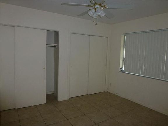 5th image of 5152 Lake Osborne Dr