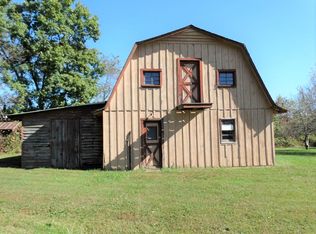 28 Little Valley Rd, Meadows Of Dan, VA 24120