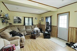 3rd image of 109 Hendryx St