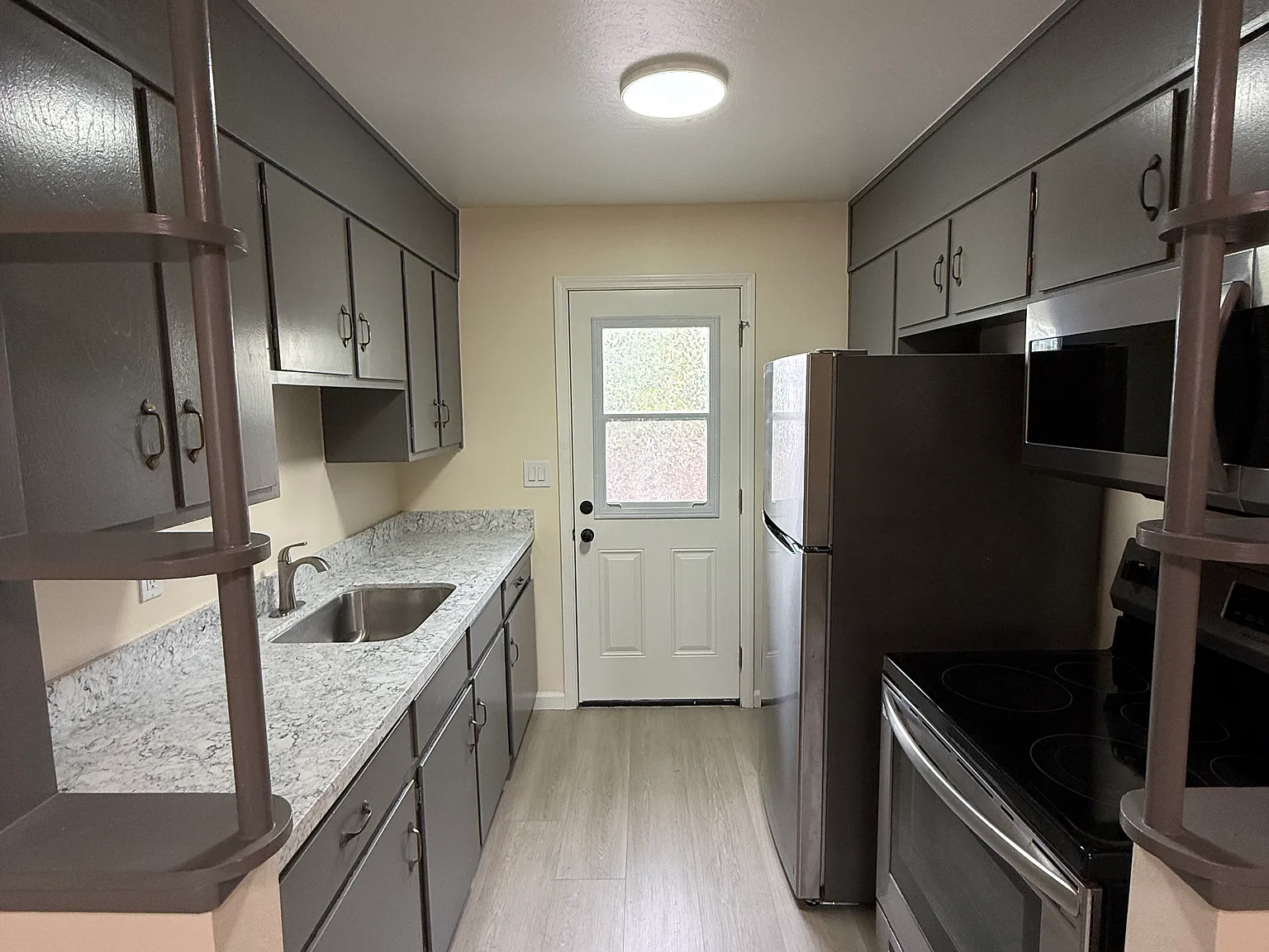 1540 Detroit Avenue — Photo 3